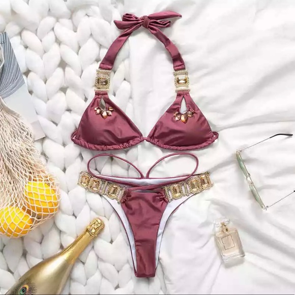 Bikini, signed print, and unique custom polaroids - Picture 2 of 2